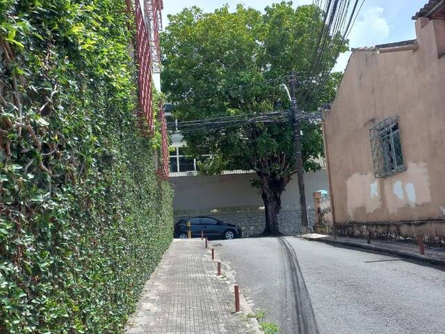 Prédio comercial para Venda em Salvador - 2