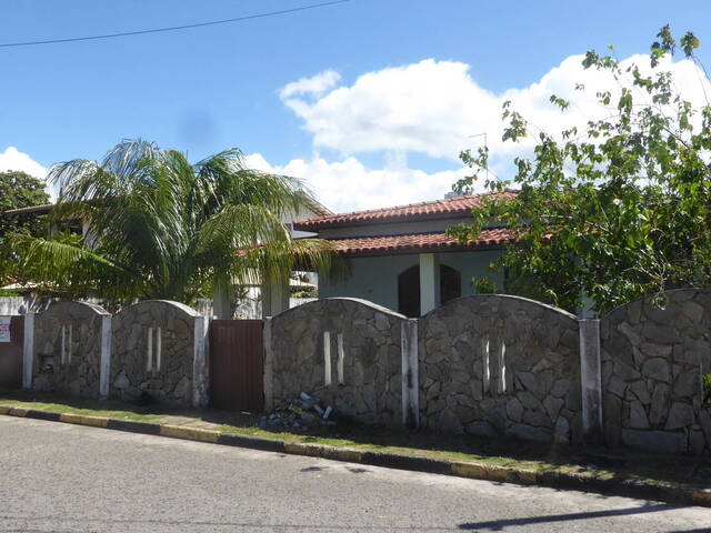 Casa para Venda em Camaçari - 3
