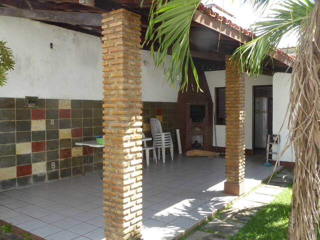 Casa para Venda em Camaçari - 5