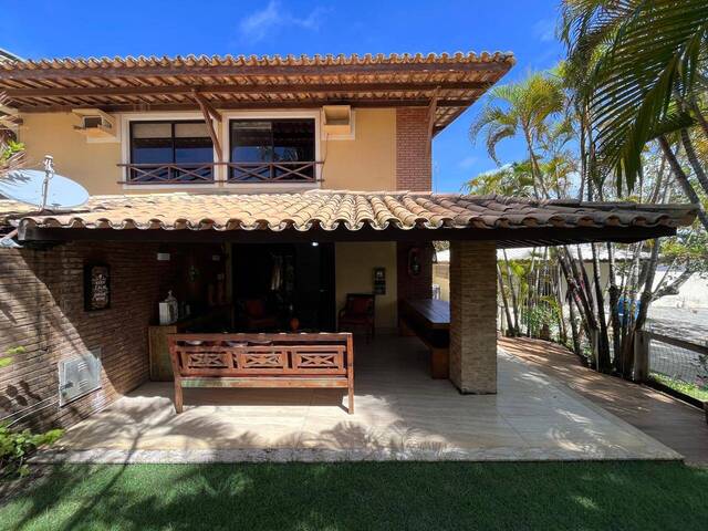 Casa para Venda em Camaçari - 2