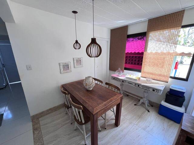 Casa para Venda em Camaçari - 5