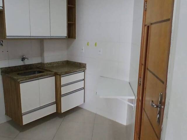 Apartamento para Venda em Salvador - 3