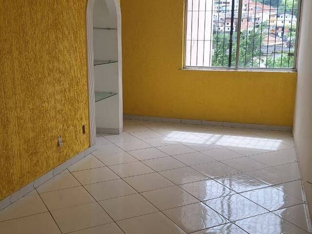 Apartamento para Venda em Salvador - 2